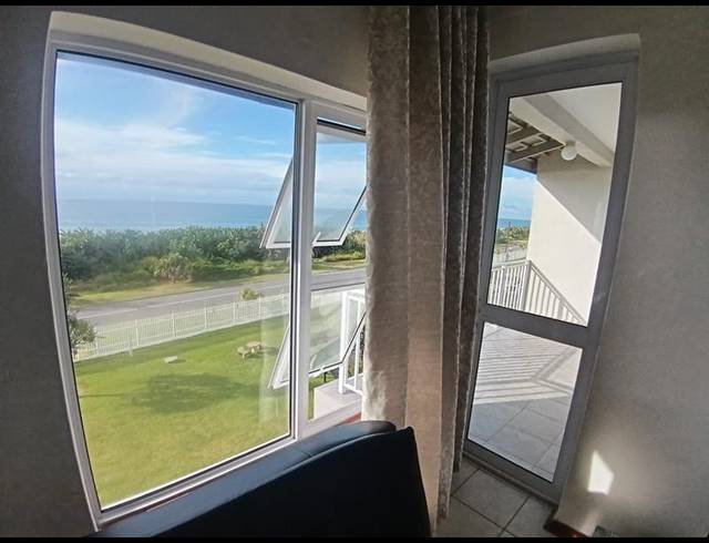 2 BEDROOM APARTMENT FOR SALE IN MANABA BEACH